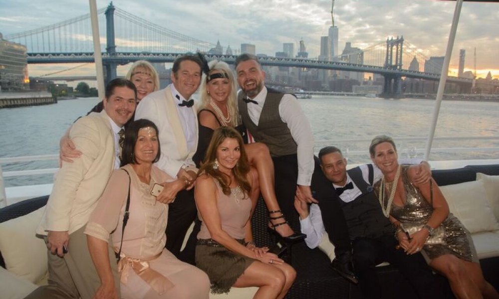 Spirit Cruises, Cruise, NYC, New York City, New York, DMC, Destination Management, Event, Event Planning, Champagne